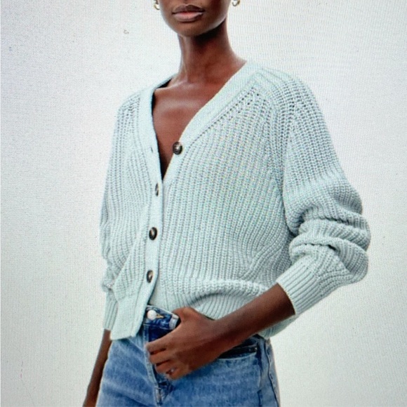 Everlane Sweaters - Everlane cotton texture cardigan sweater